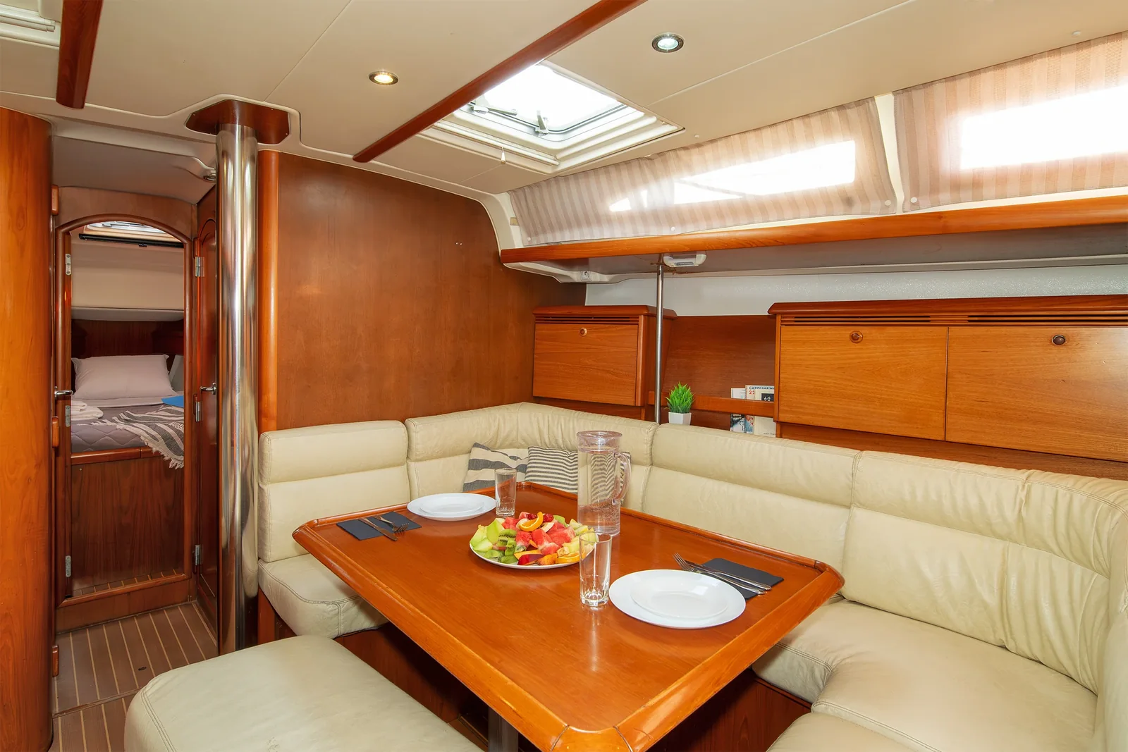 Yacht JEANNEAU Sun Odyssey 43 - Evangelos - Foto 1