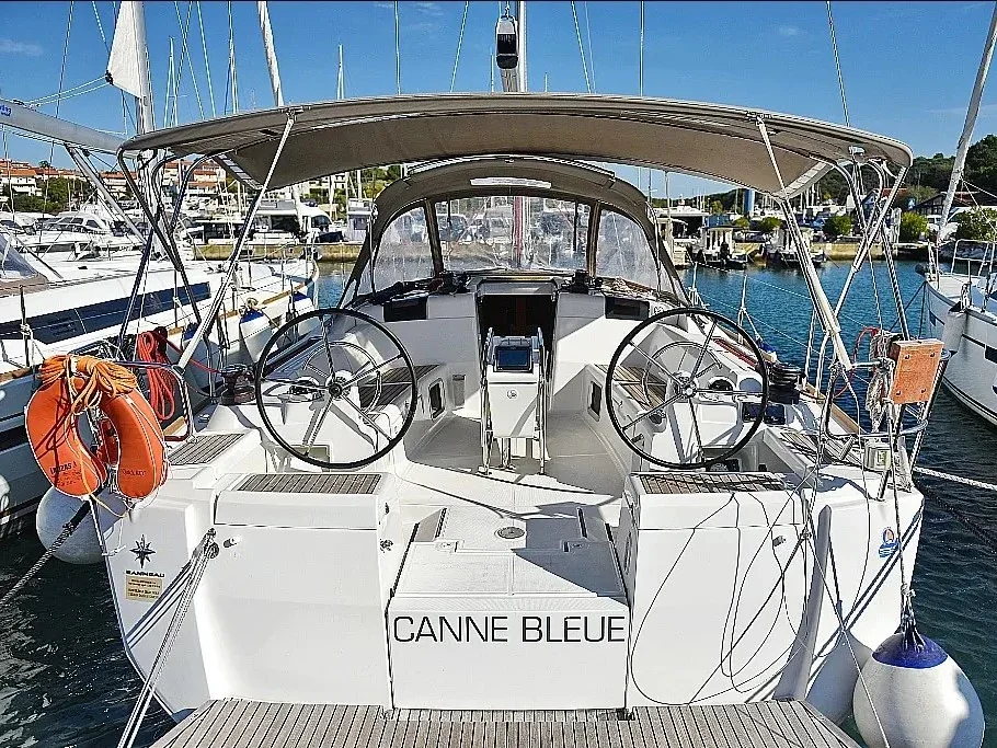Yacht JEANNEAU Sun Odyssey 449 - Canne Bleue