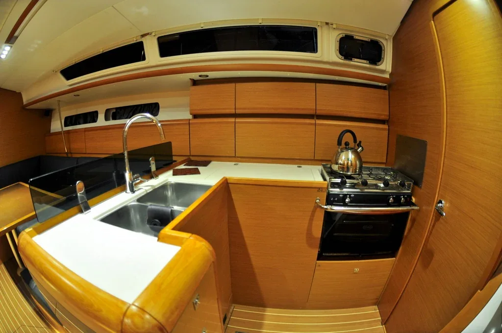 Yacht JEANNEAU Sun Odyssey 439 - Aeriko - Foto 1