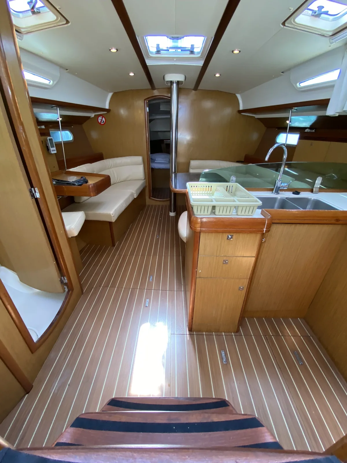 Yacht JEANNEAU Sun Odyssey 42i - Imagine - Foto 1