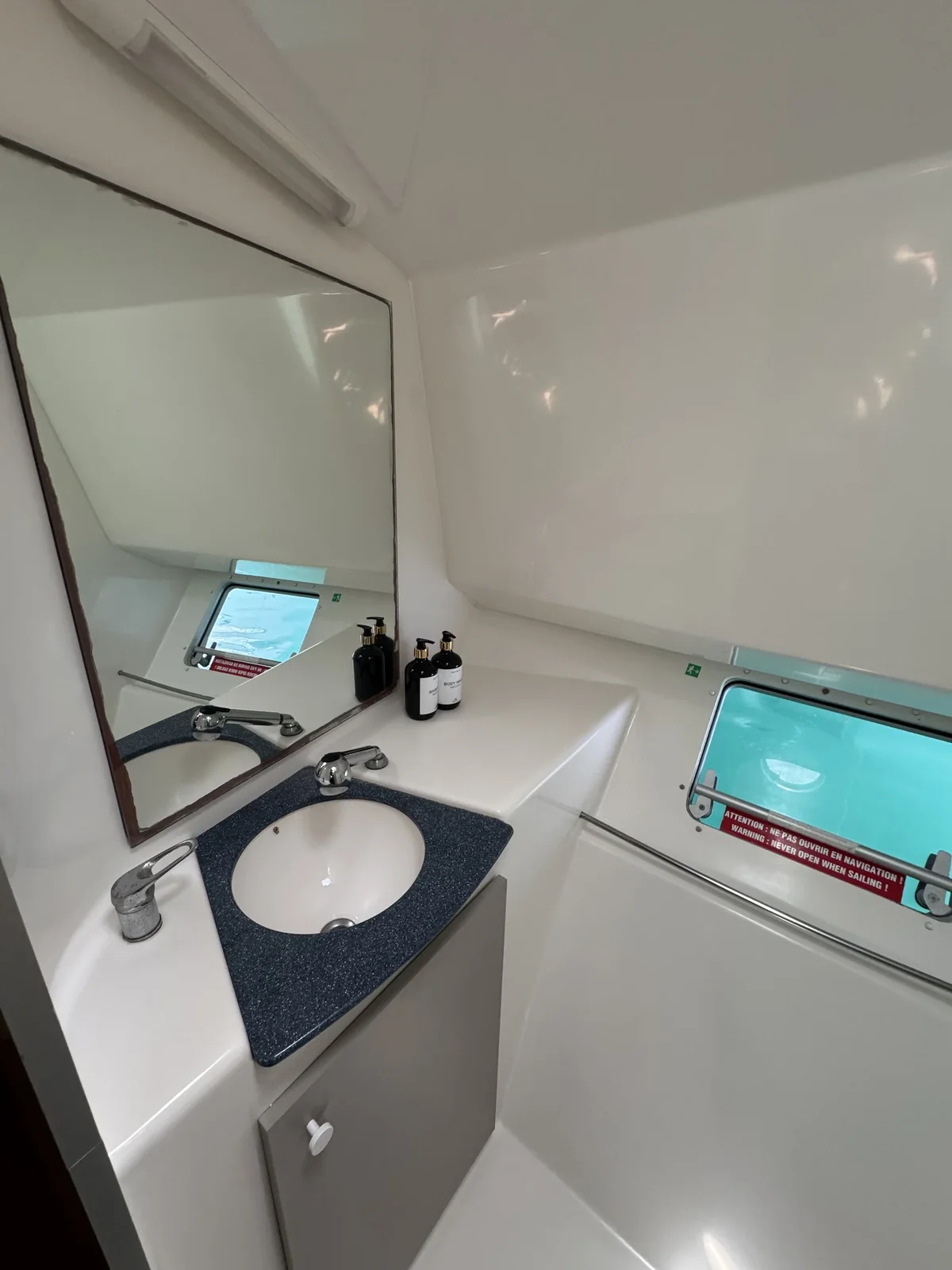 Yacht FOUNTAINE PAJOT Belize 43 - Artemis K - Foto 1