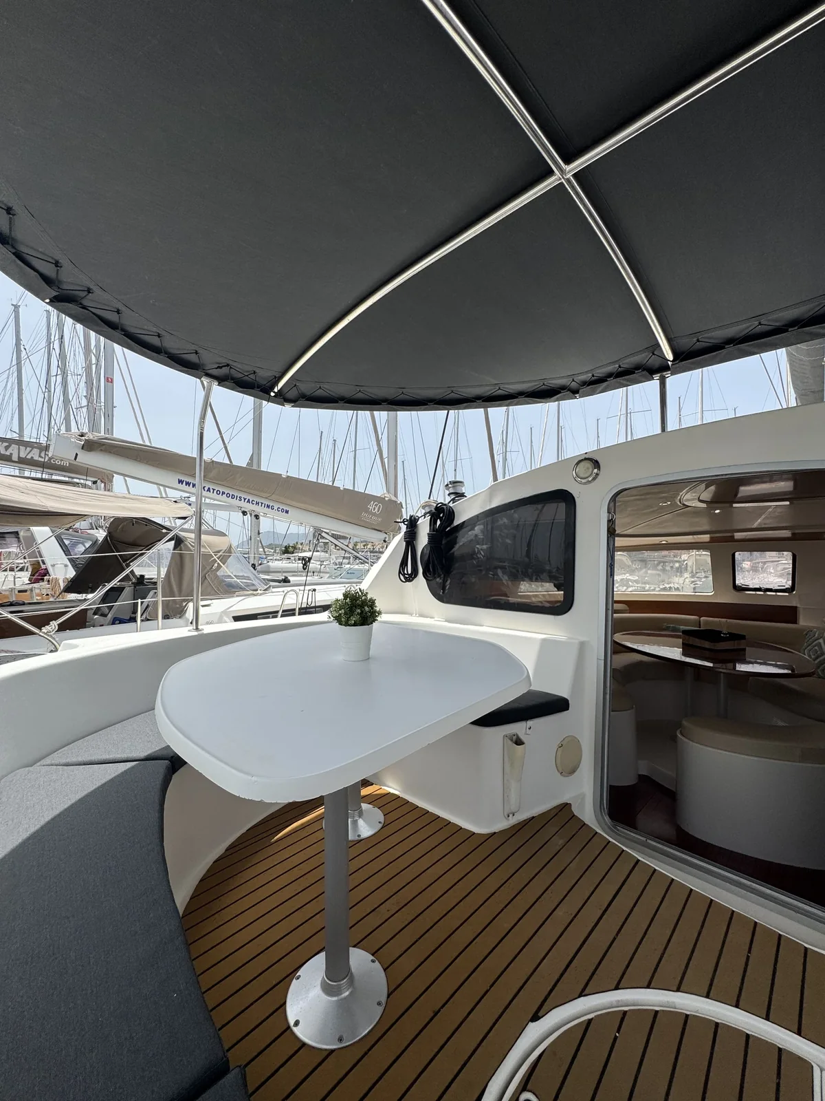 Yacht FOUNTAINE PAJOT Belize 43 - Artemis K - Foto 1