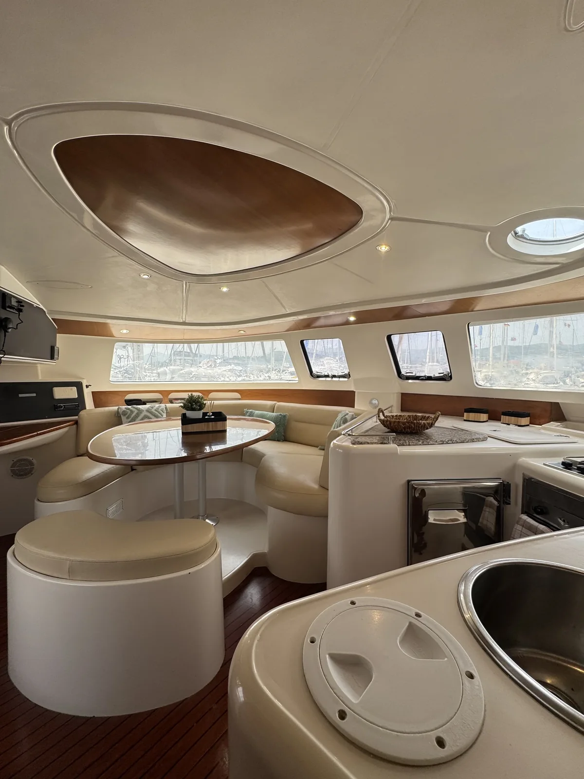 Yacht FOUNTAINE PAJOT Belize 43 - Artemis K - Foto 1