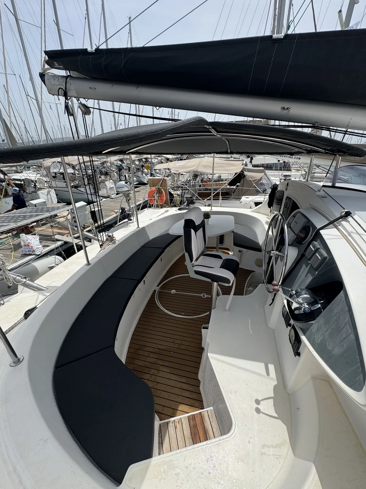Yacht FOUNTAINE PAJOT Belize 43 - Artemis K - Foto 1
