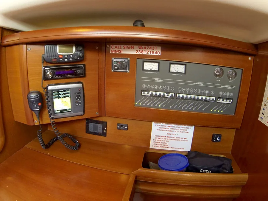 Yacht GRAND SOLEIL 37 - Sportski vuk - Foto 5