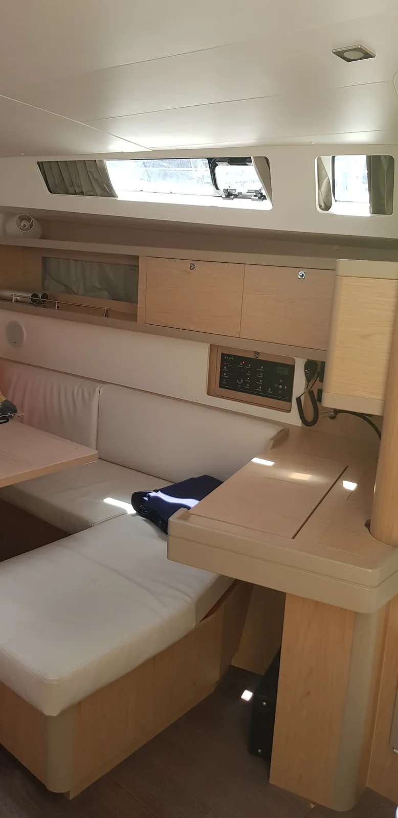 Yacht BENETEAU Oceanis 45 - Senza Pensieri III - Foto 1