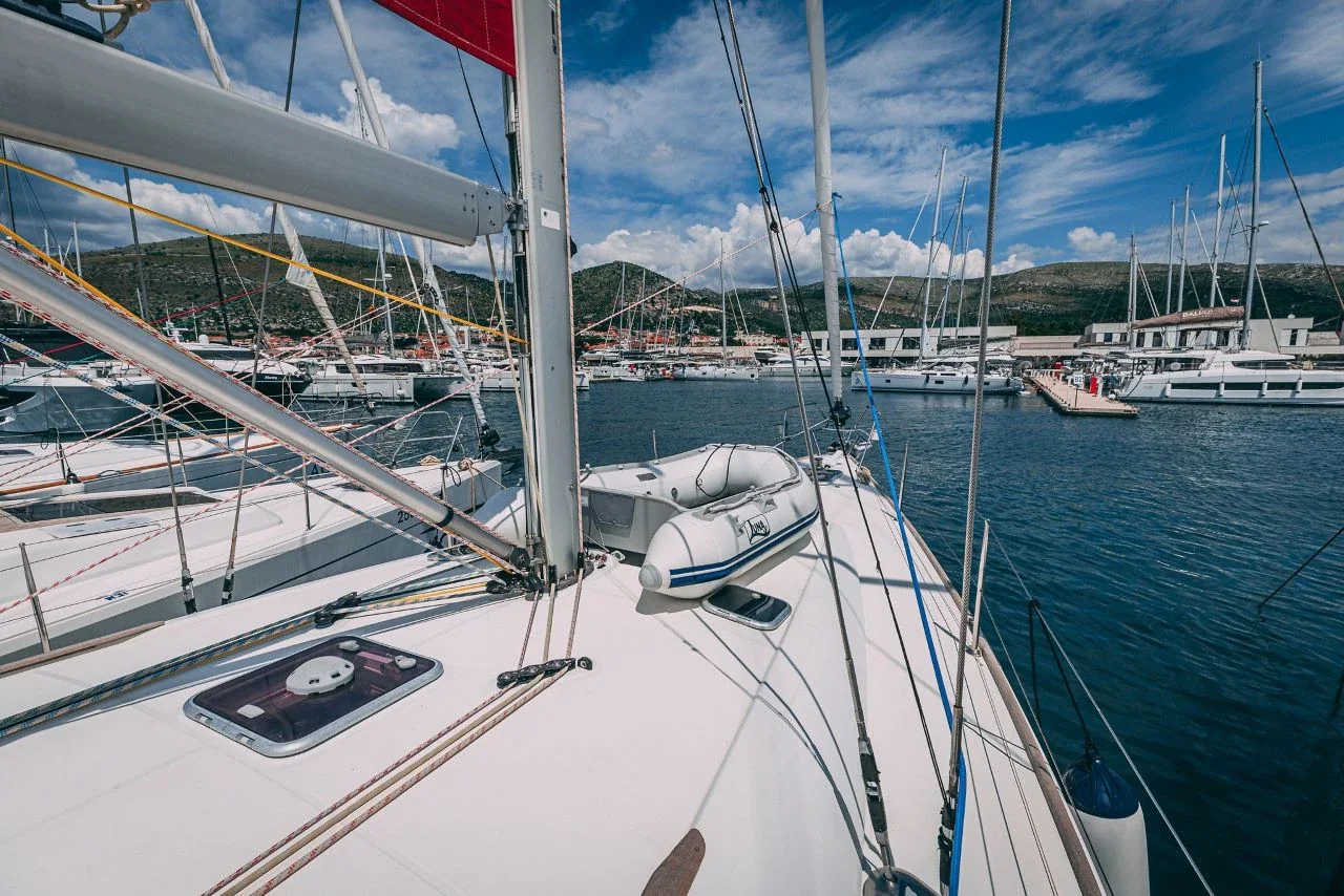 Yacht JEANNEAU Sun Odyssey 49i - Ana B. - Foto 1
