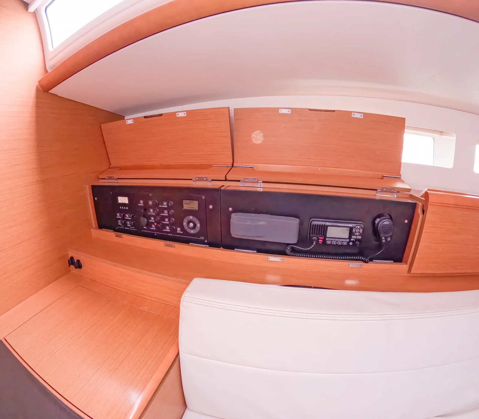 Yacht JEANNEAU Sun Odyssey 519 - Leia - Foto 1