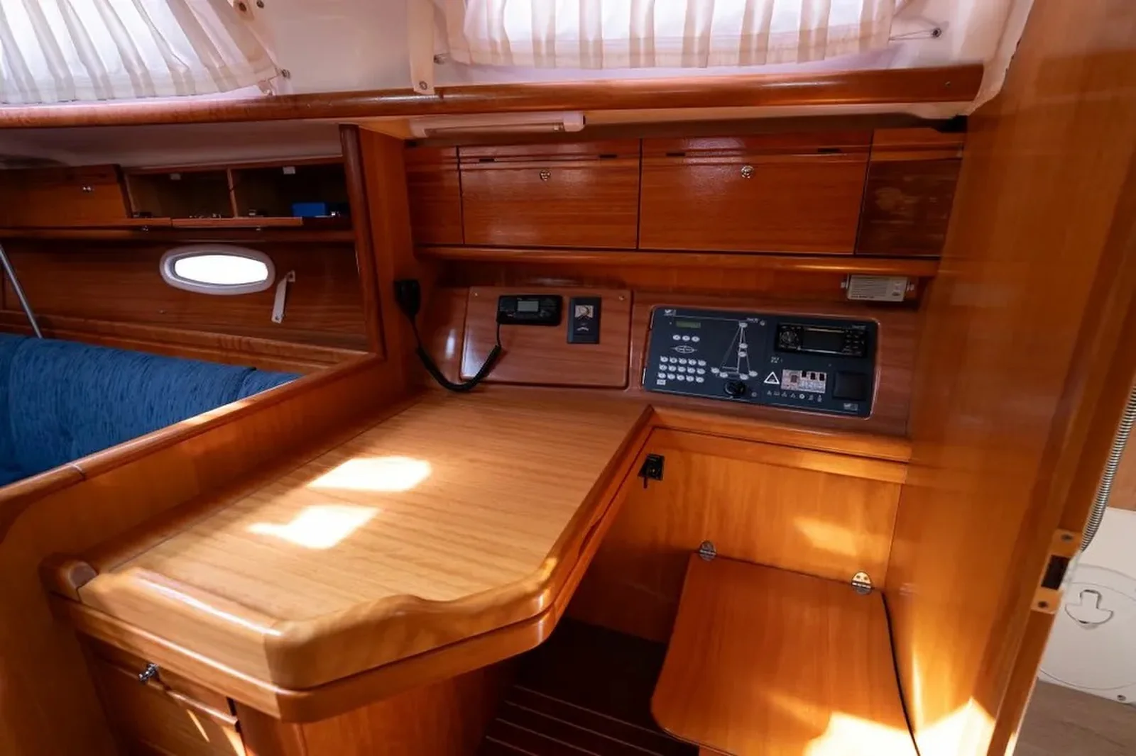 Yacht BAVARIA 38 Cruiser - Mr Bojangles - Foto 1