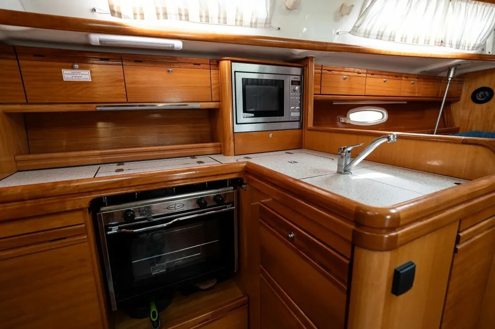 Yacht BAVARIA 38 Cruiser - Mr Bojangles - Foto 1