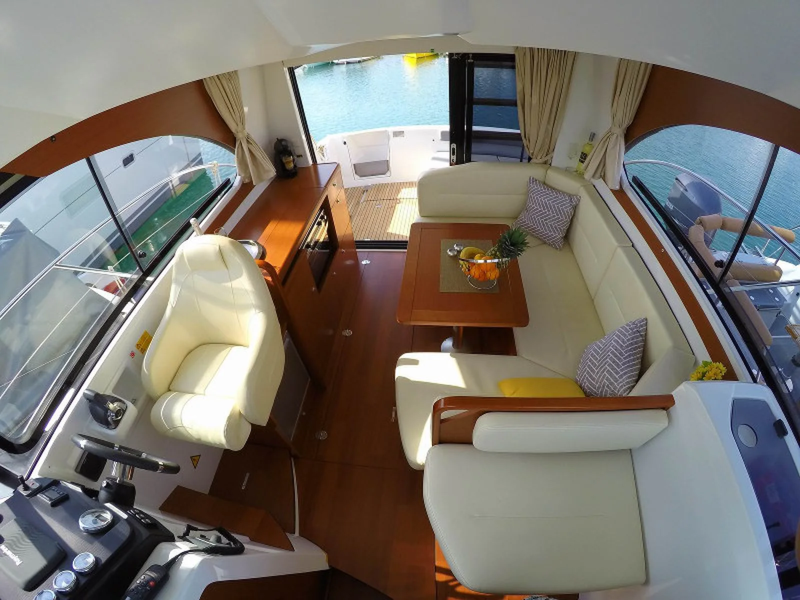 Yacht BENETEAU Antares 30 fly - Lumar - Foto 1