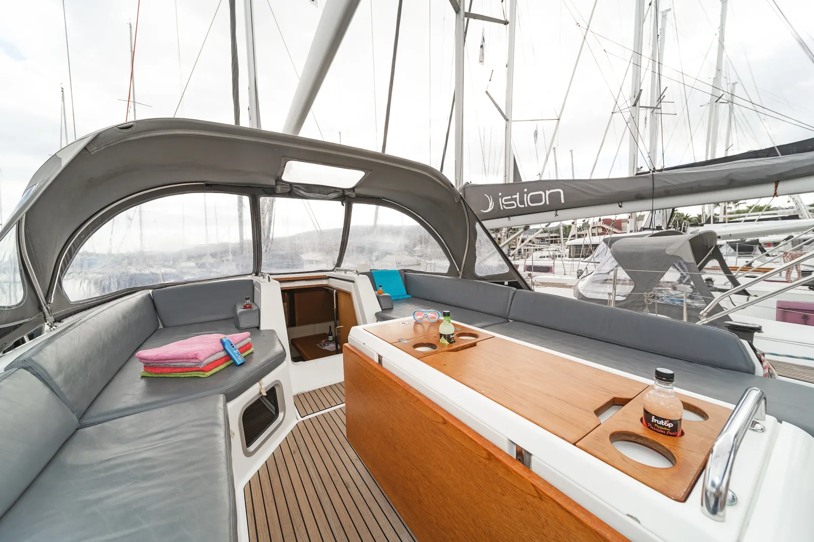 Yacht JEANNEAU 54 - Scorpius - Foto 1