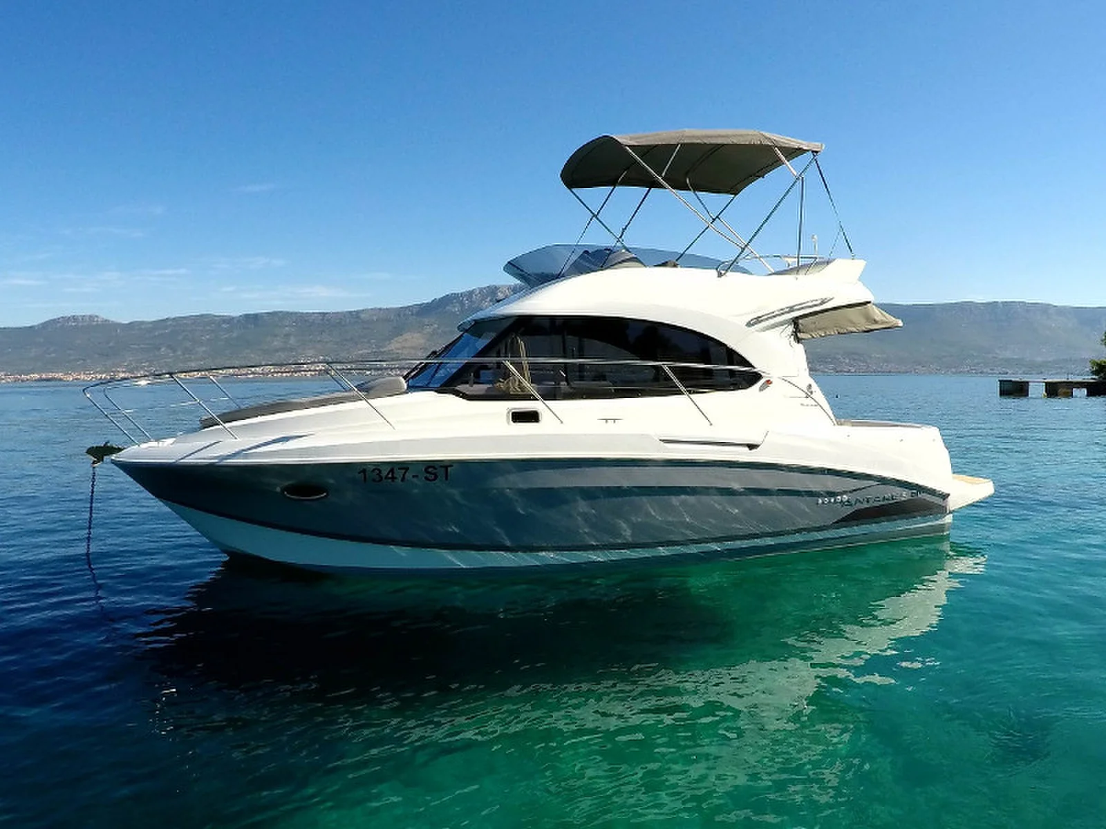 Yacht BENETEAU Antares 30 fly - Lumar - Foto 3