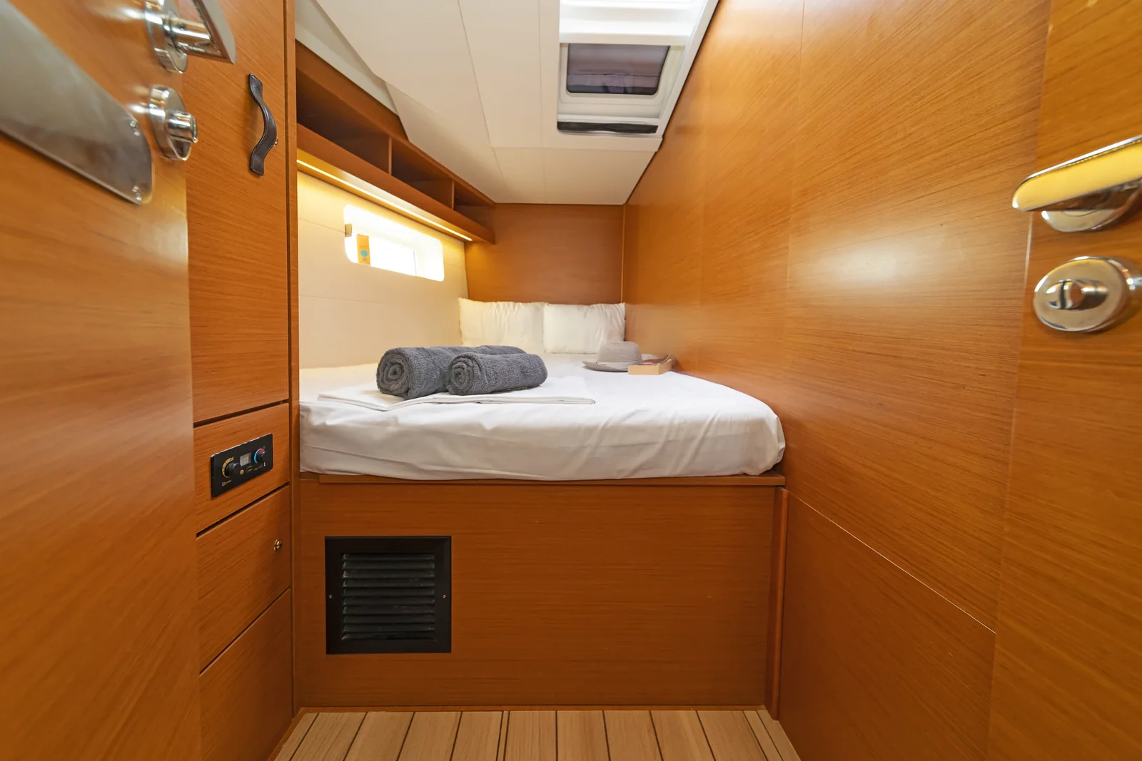 Yacht JEANNEAU 54 - Scorpius - Foto 1