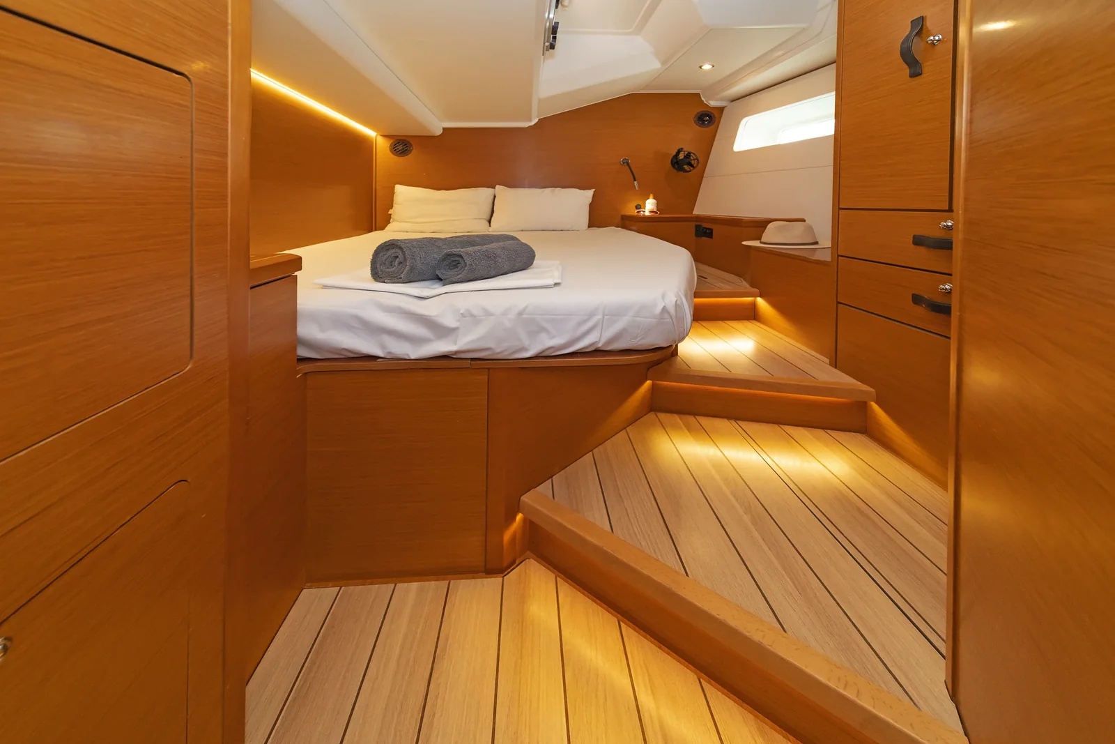 Yacht JEANNEAU 54 - Scorpius - Foto 1