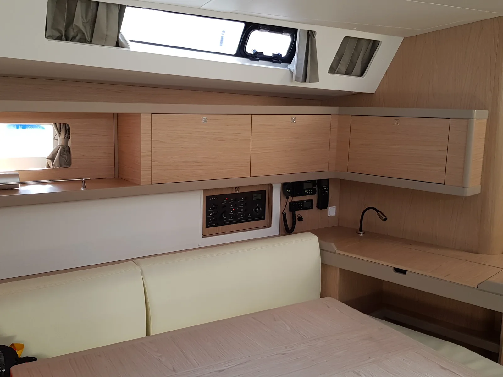 Yacht BENETEAU Oceanis 45 - Senza Regole - Foto 1