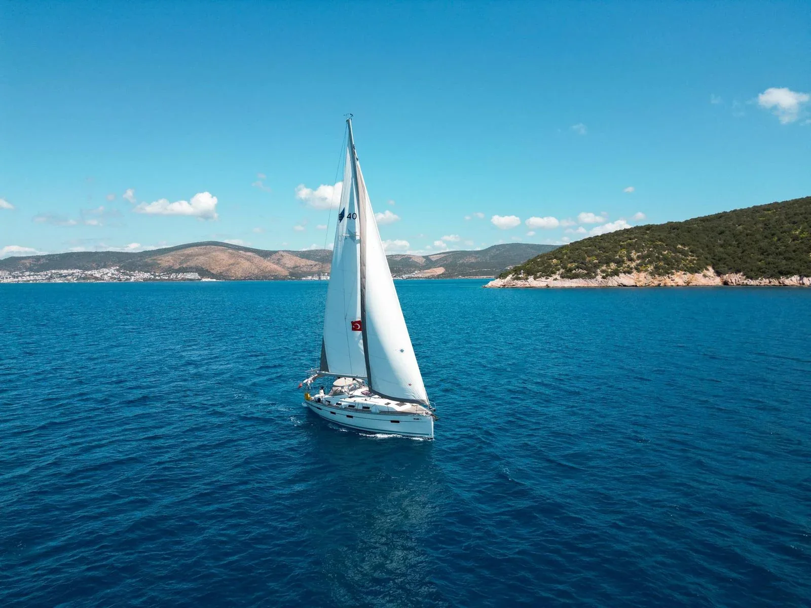 Yacht BAVARIA Cruiser 40 - Spark