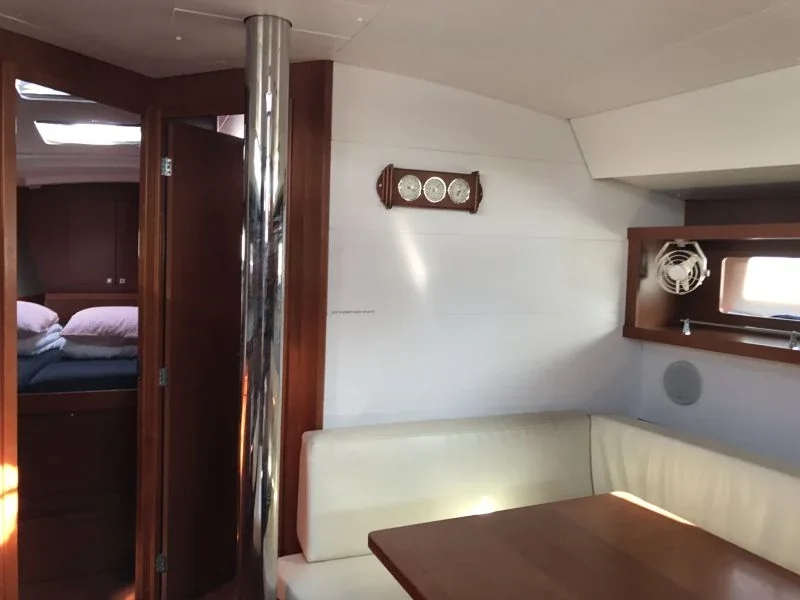 Yacht BENETEAU Oceanis 45 - Alboran XXXIV Nini - Foto 1