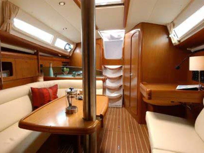 Yacht JEANNEAU Sun Odyssey 36 i - Schnecke - Foto 1