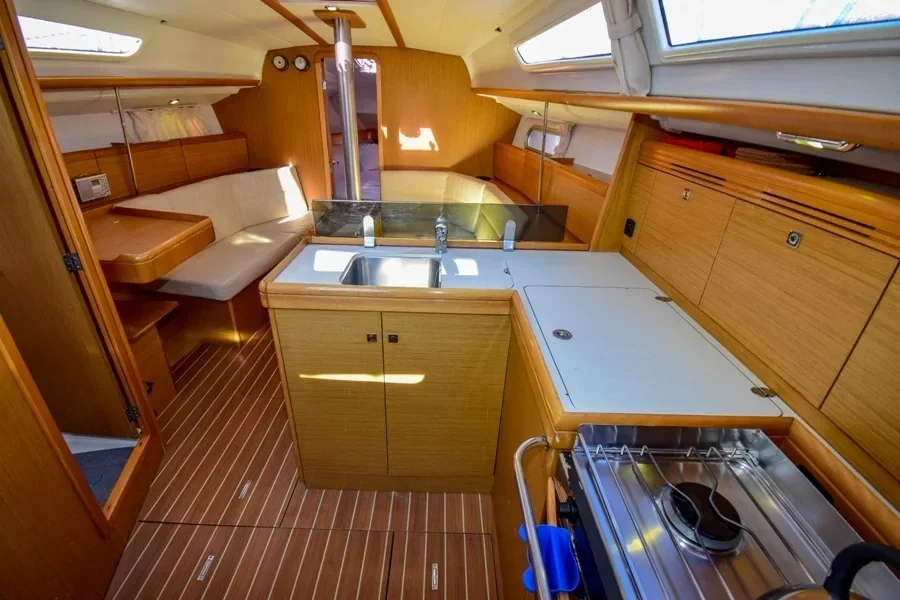 Yacht JEANNEAU Sun Odyssey 36 i - Schnecke - Foto 1