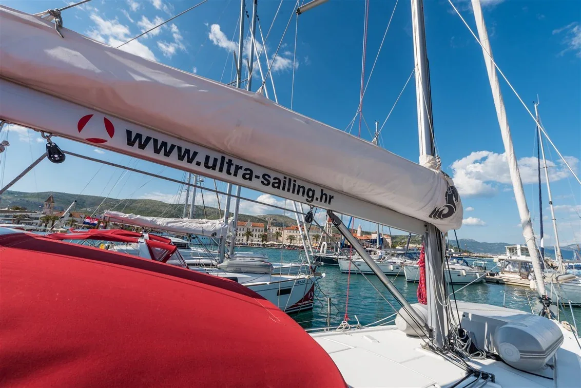 Yacht BENETEAU Oceanis 41.1 - Sparkling - Foto 1