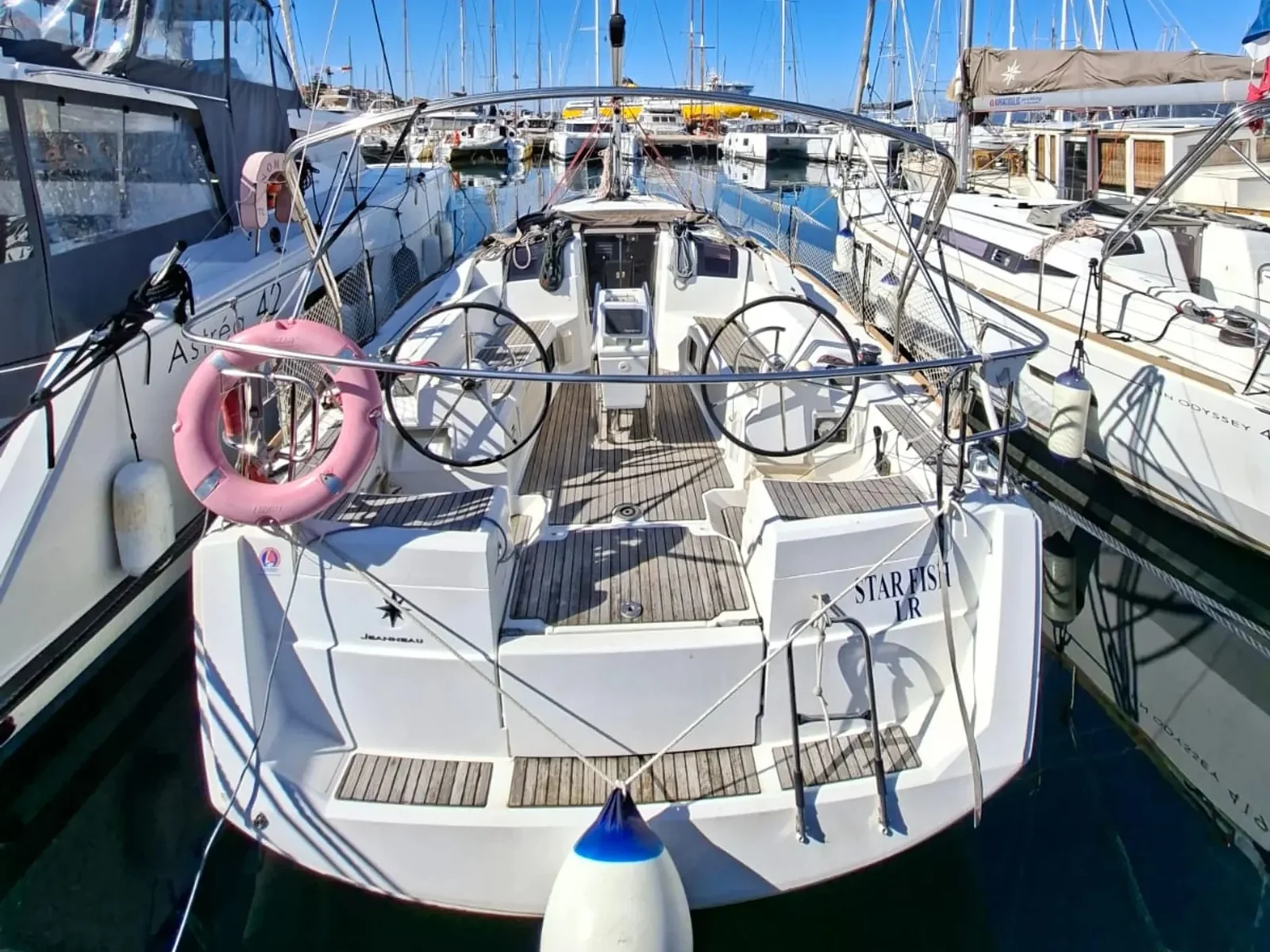 Yacht JEANNEAU Sun Odyssey 389 - Star Fish
