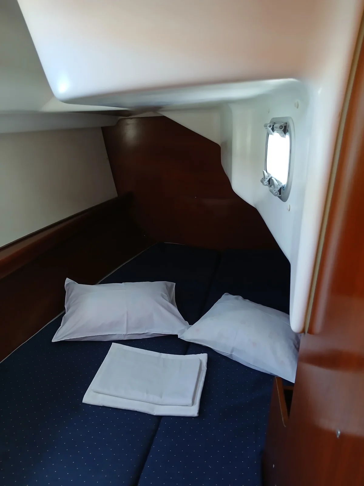 Yacht BENETEAU Oceanis 331 - Grdelin - Foto 1