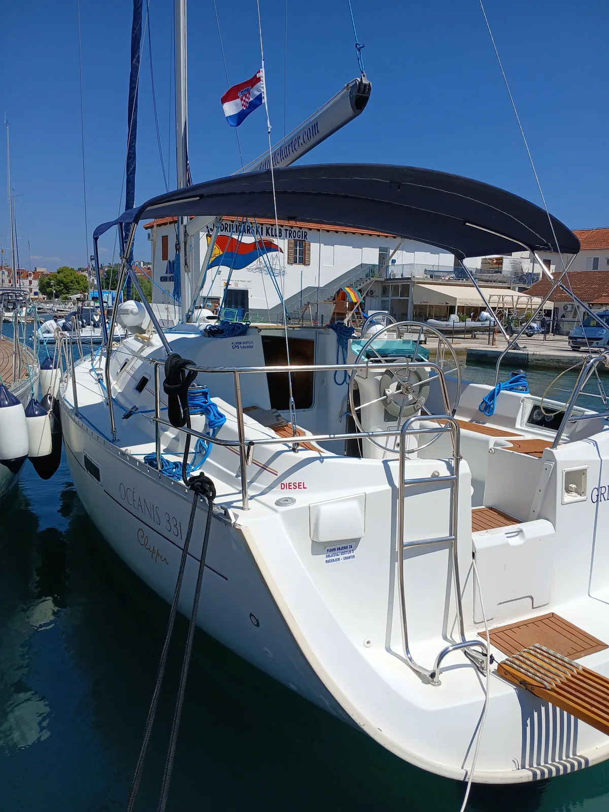 Yacht BENETEAU Oceanis 331 - Grdelin - Foto 1