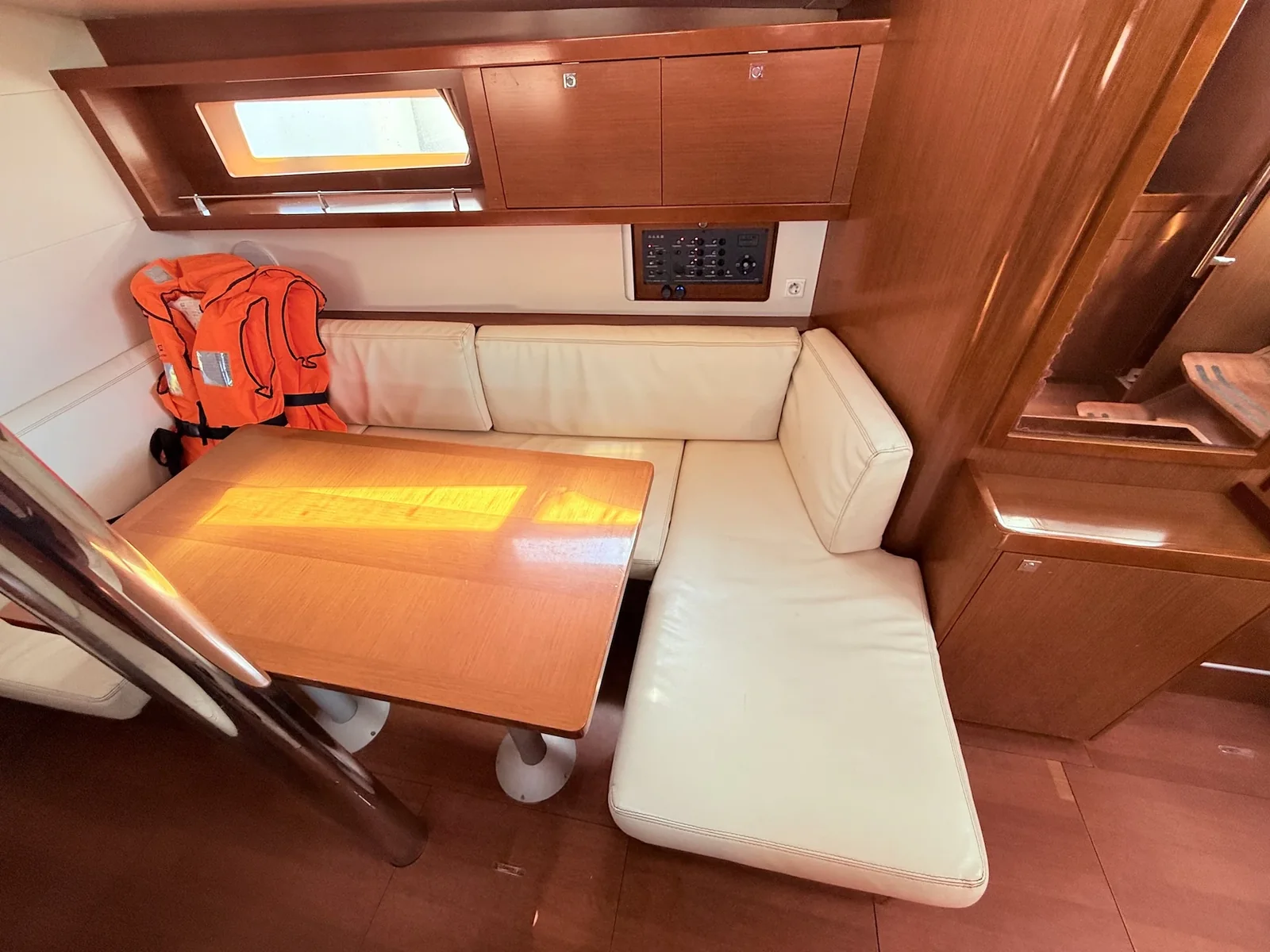 Yacht BENETEAU Oceanis 41 - Slunicko - Foto 16