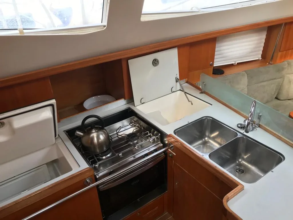 Yacht ELAN 434 Impression - Alboran XXIV Cocomaluco
