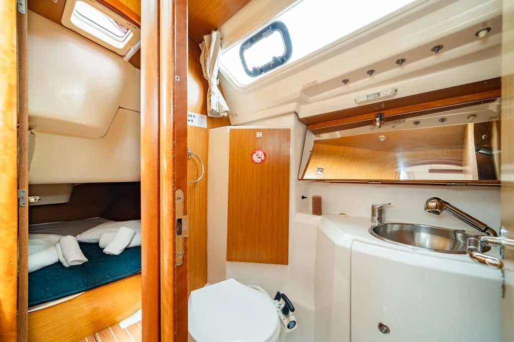 Yacht JEANNEAU Sun Odyssey 36i - Dione - Foto 1