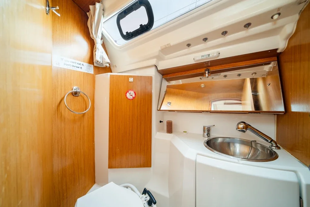 Yacht JEANNEAU Sun Odyssey 36i - Dione - Foto 1