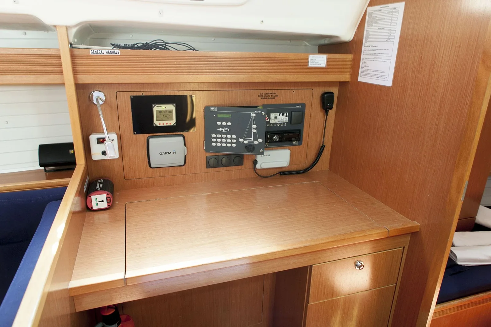 Yacht BAVARIA 43 Cruiser - Constantina