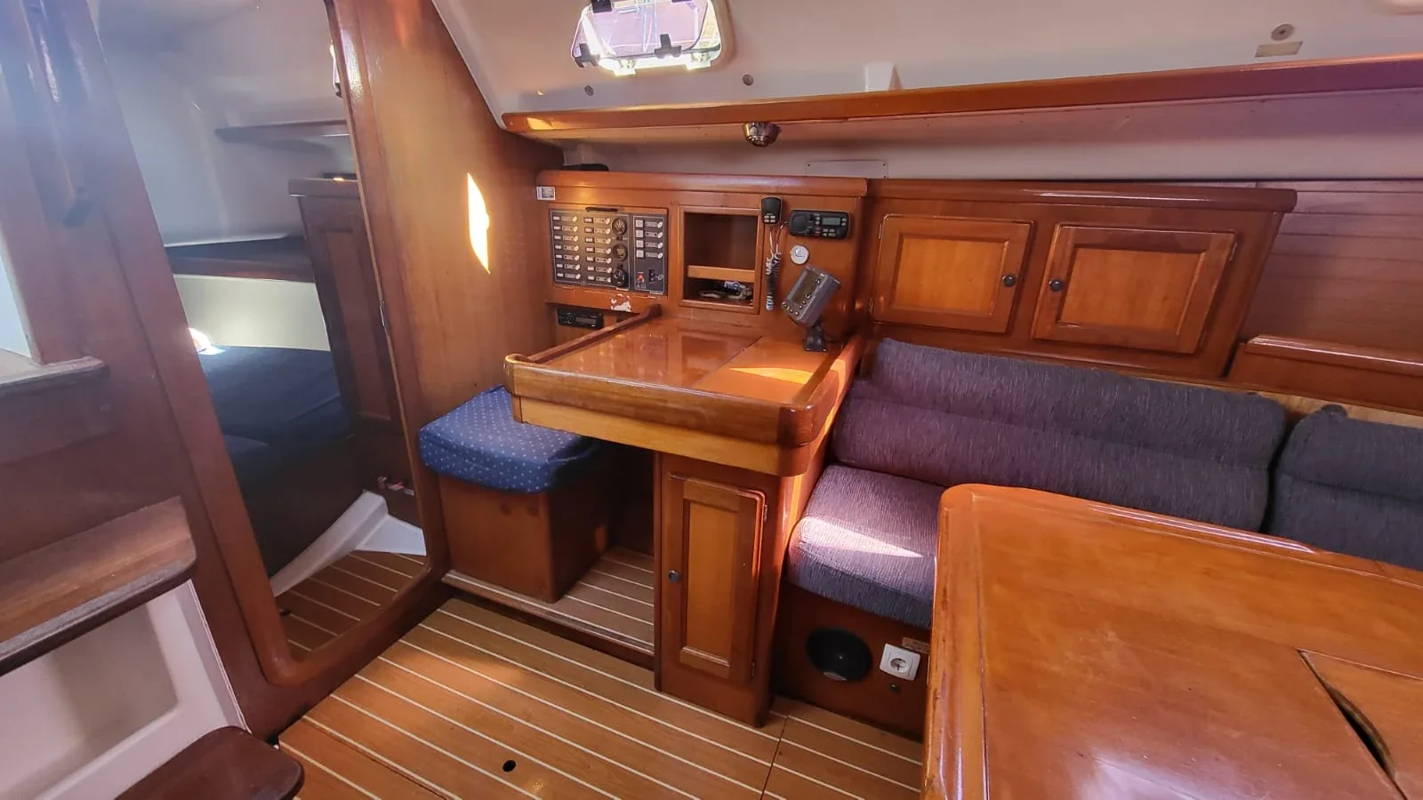 Yacht DUFOUR 36 Classic - Pia - Foto 1