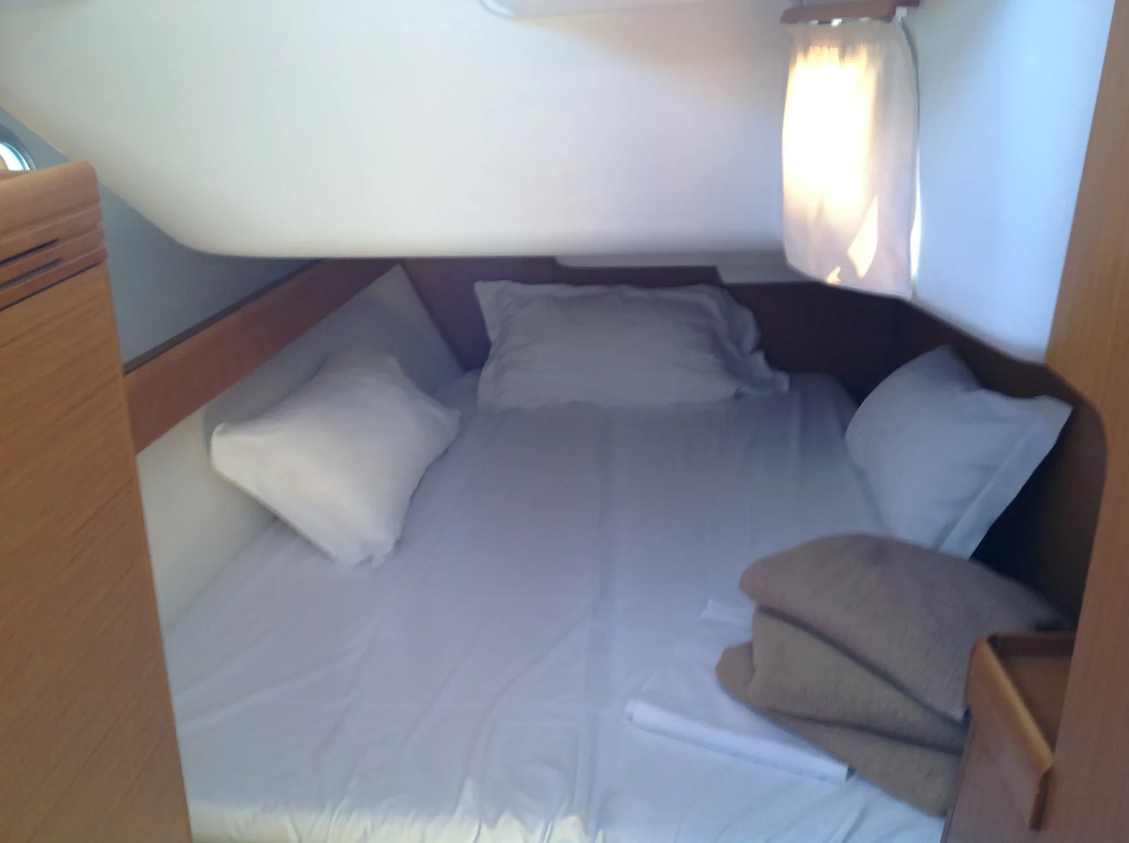 Yacht JEANNEAU Sun Odyssey 42i - Gemini - Foto 1