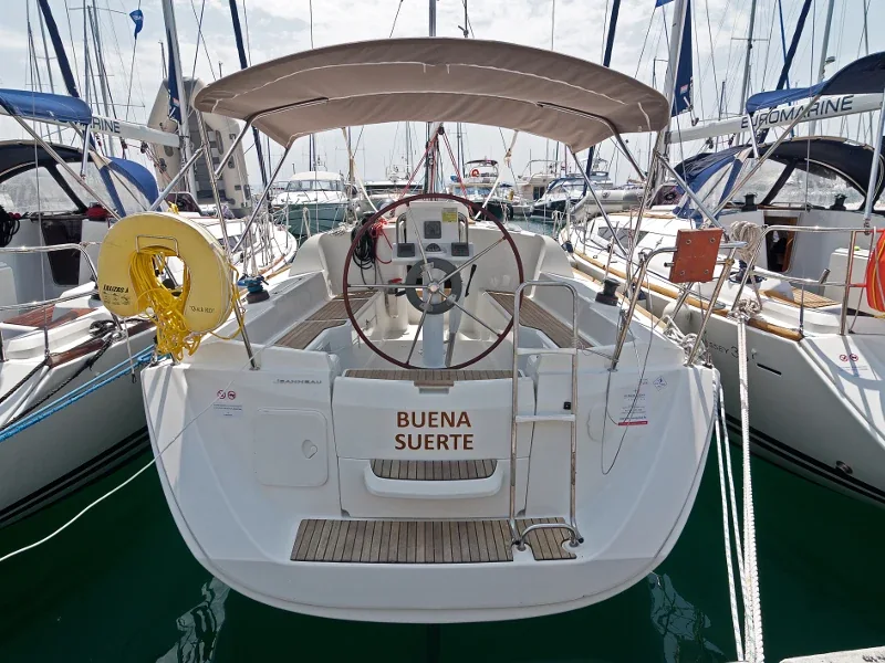 Yacht JEANNEAU Sun Odyssey 33i - Buena Suerte - Foto 1