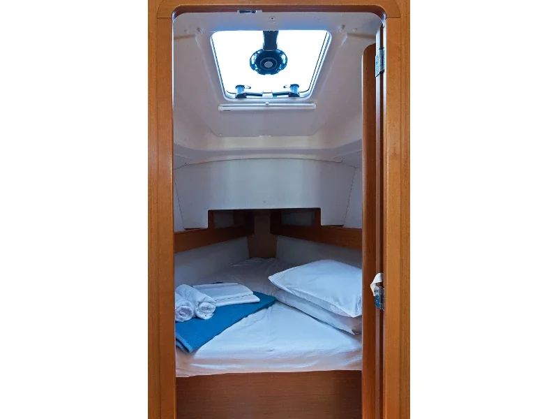 Yacht JEANNEAU Sun Odyssey 33i - Buena Suerte - Foto 1