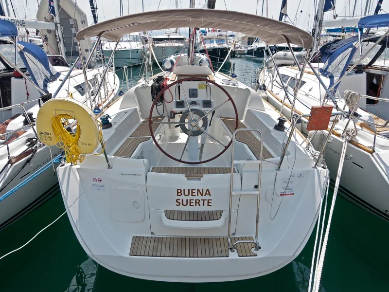 Yacht JEANNEAU Sun Odyssey 33i - Buena Suerte - Foto 1
