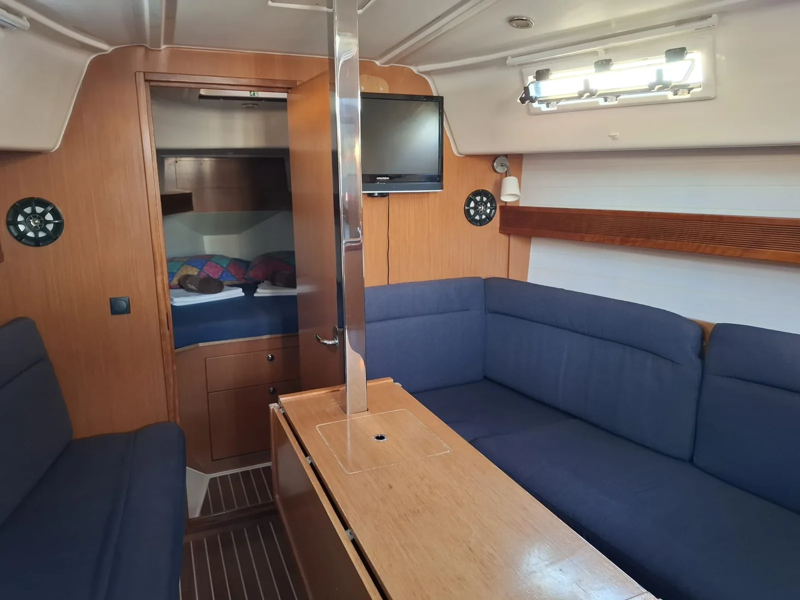 Yacht BAVARIA Cruiser 32 - Danielle - Foto 1