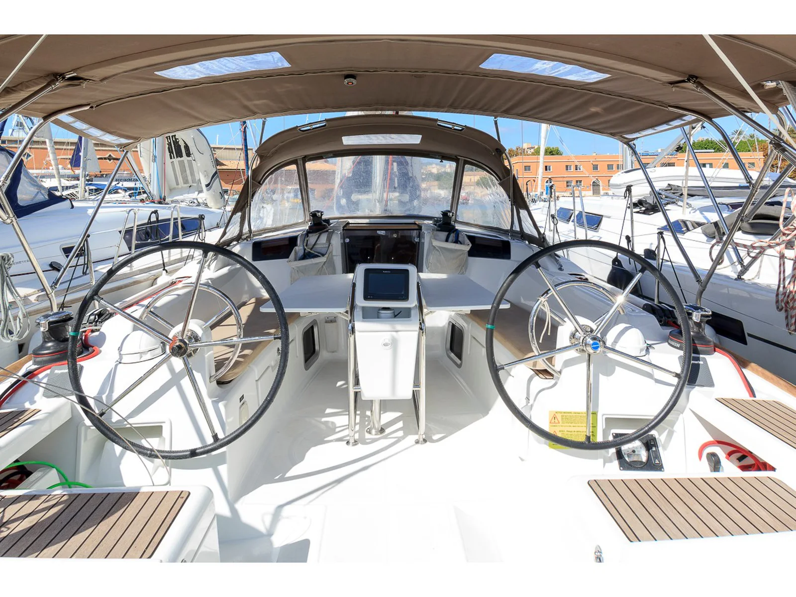 Yacht JEANNEAU Sun Odyssey 419 - Turrun Turrun - Foto 1