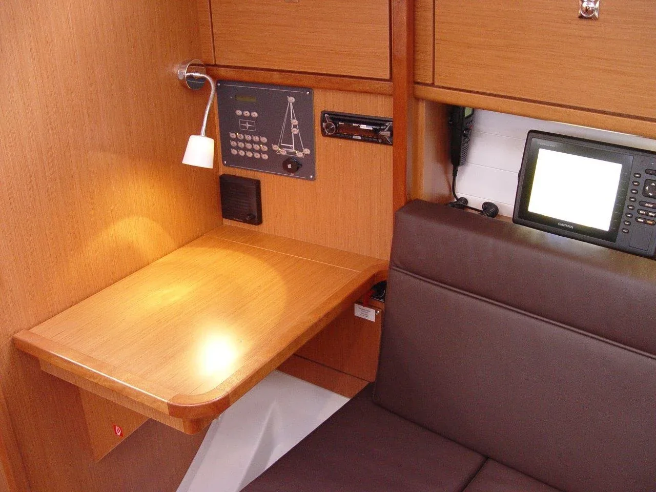 Yacht BAVARIA Cruiser 33 - Kleeia