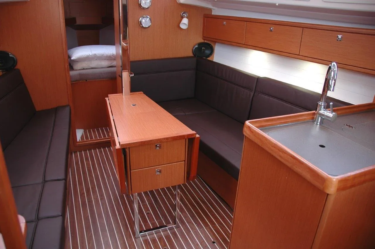 Yacht BAVARIA Cruiser 33 - Kleeia - Foto 1