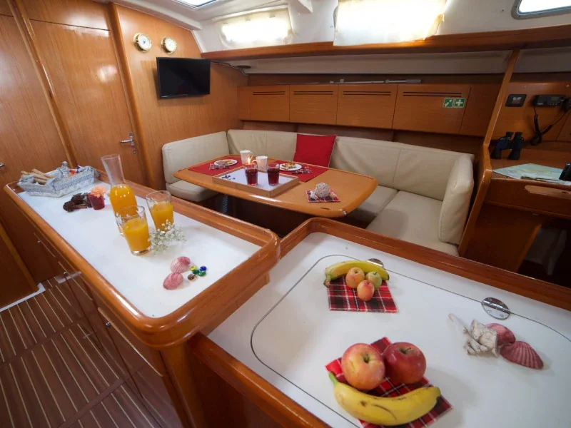 Yacht BENETEAU Cyclades 50.5 - Azzuro