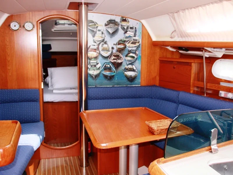 Yacht JEANNEAU Sun Odyssey 37 - Kacamak - Foto 1