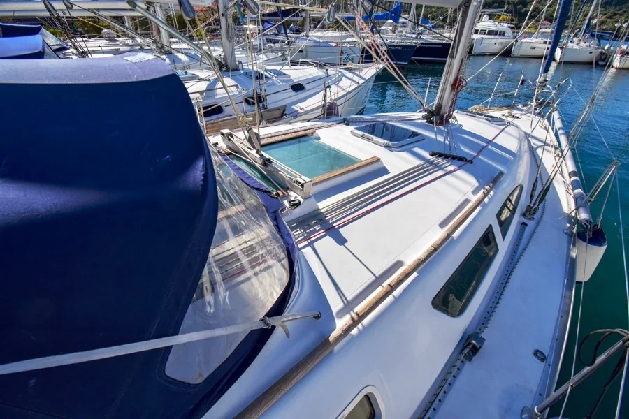 Yacht JEANNEAU Sun Odyssey 37 - Kacamak - Foto 1