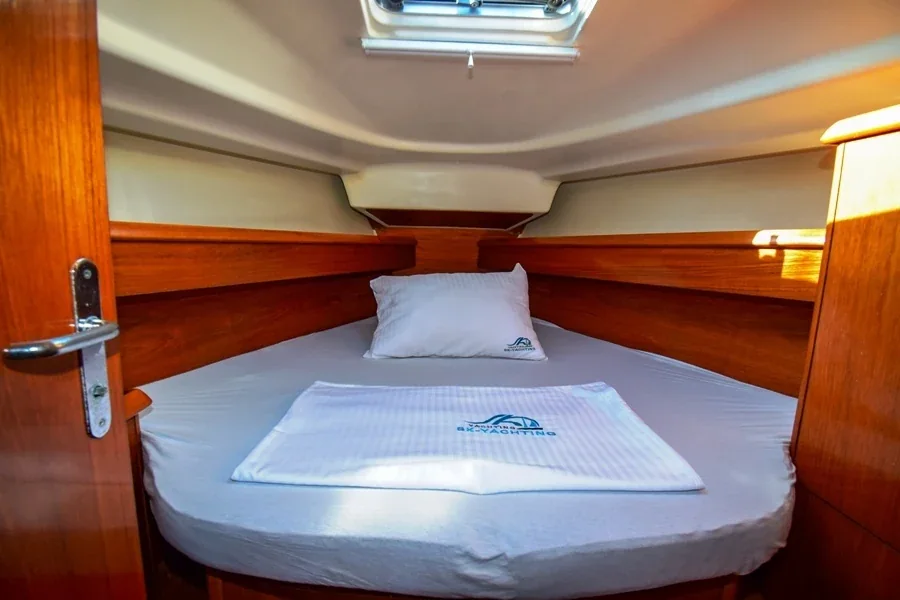 Yacht JEANNEAU Sun Odyssey 37 - Kacamak - Foto 1