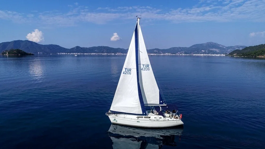 Yacht JEANNEAU Sun Odyssey 37 - Kacamak - Foto 1