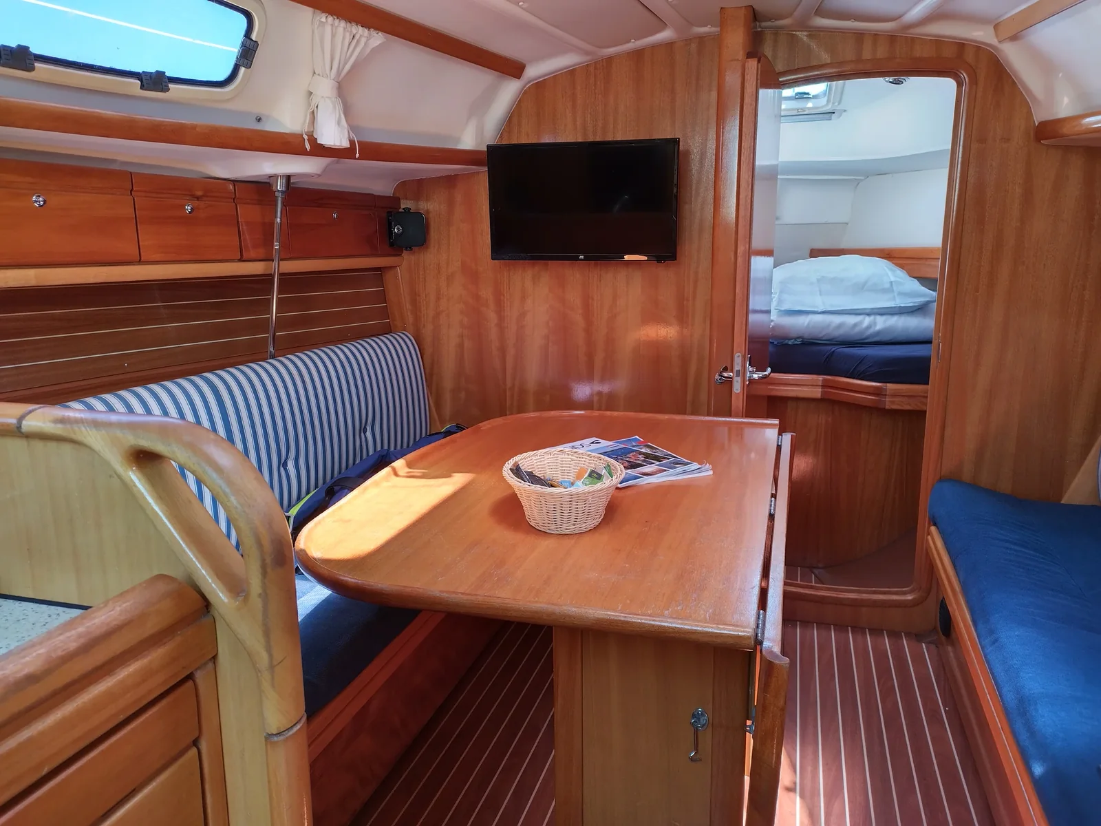 Yacht BAVARIA 30 Cruiser - Guantanamera