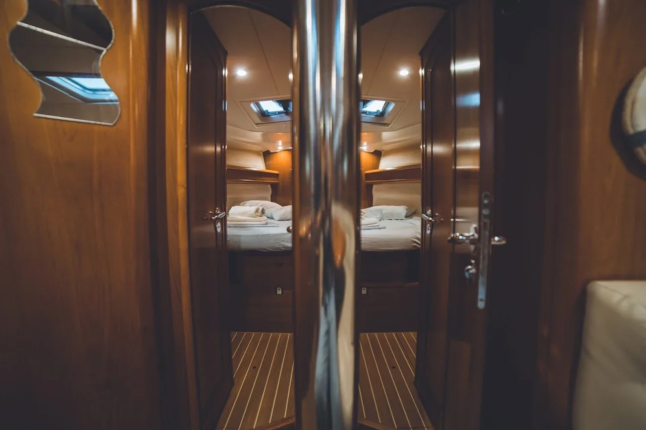 Yacht JEANNEAU Sun Odyssey 49i - Anax - Foto 1