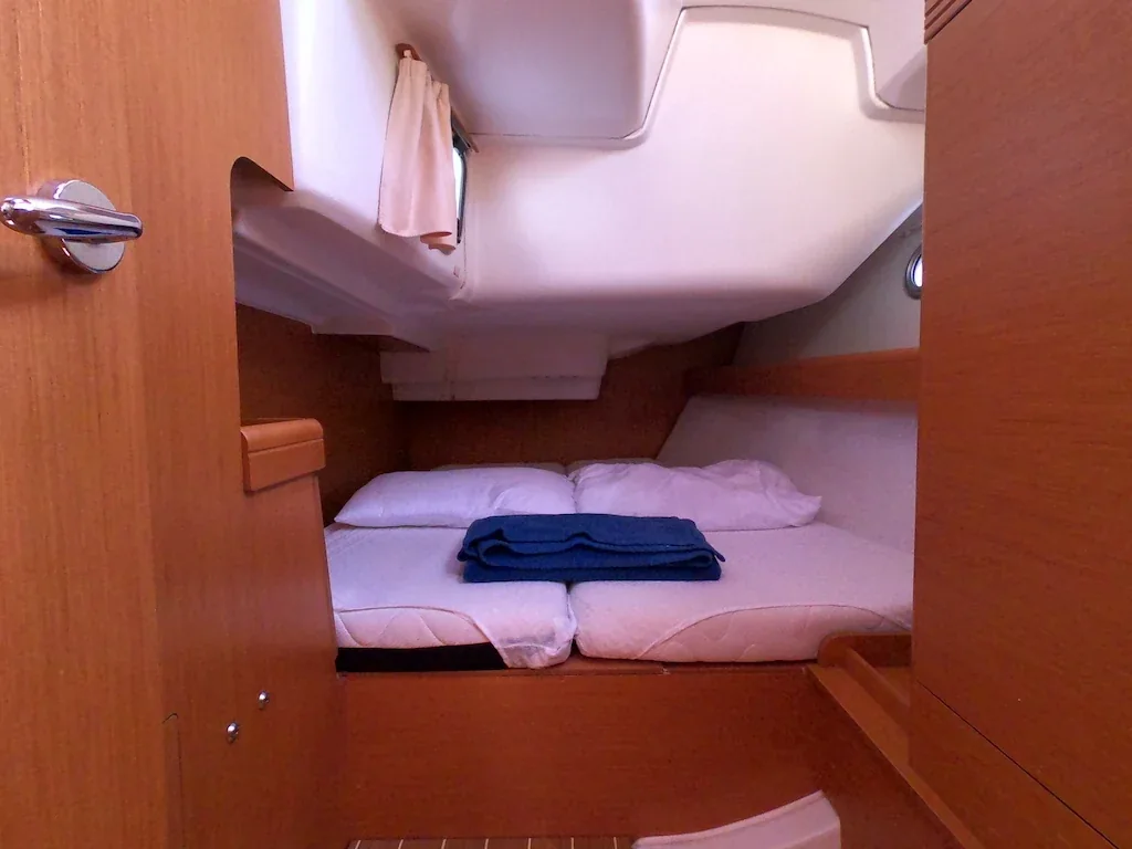 Yacht JEANNEAU Sun Odyssey 42i - Praha - Foto 1